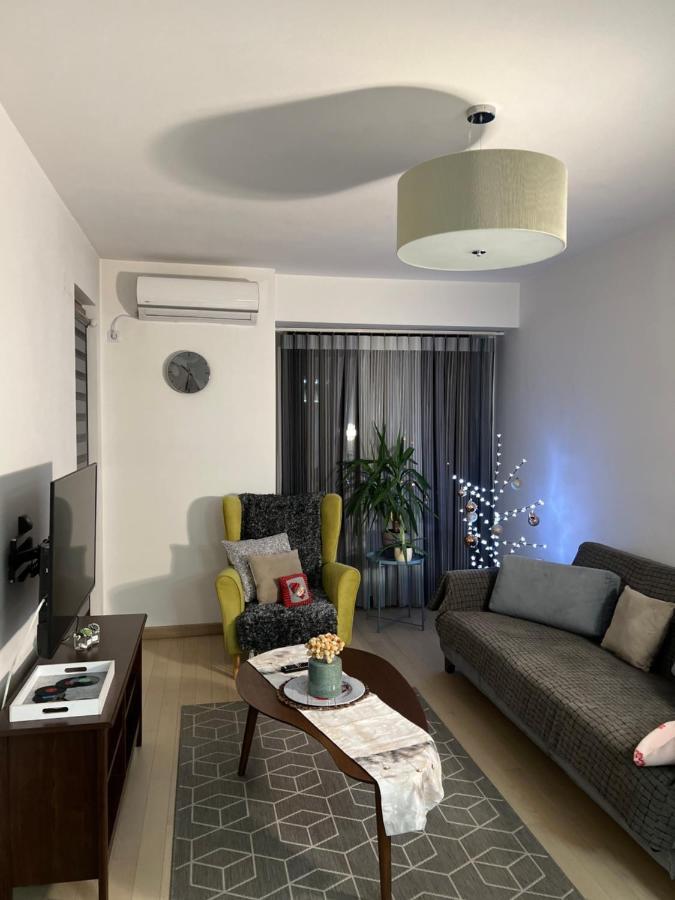 Modern Flatiron Apartment, Skopje Center מראה חיצוני תמונה